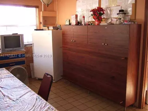 Undisclosed, Hialeah, FL 33010 photo 3