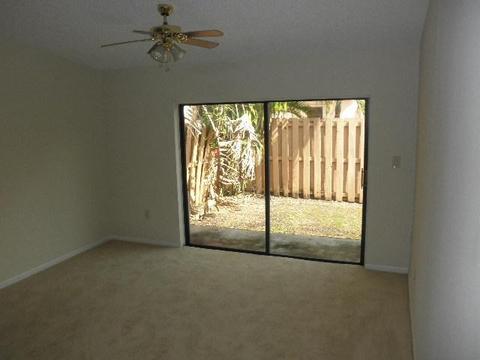 Undisclosed, Miami, FL 33196 photo 7