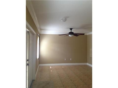 Undisclosed, Hialeah, FL 33015 photo 3