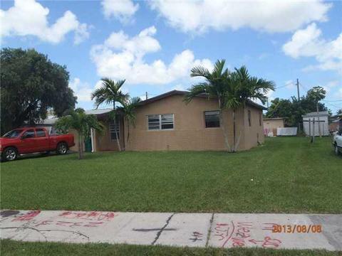Undisclosed, Miami, FL 33170 photo 6