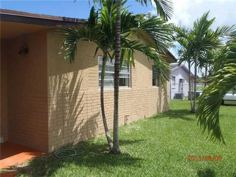 Undisclosed, Miami, FL 33170 photo 2