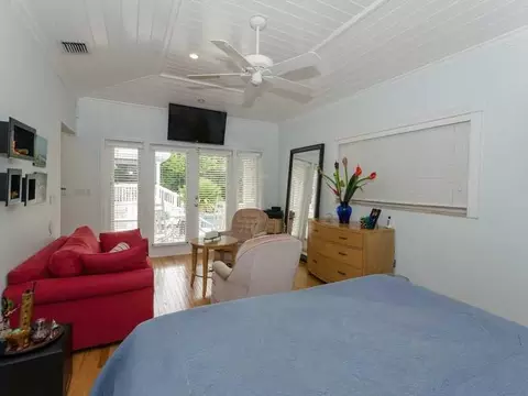 145 Deer Rn, Miami Springs, FL 33166 photo 10