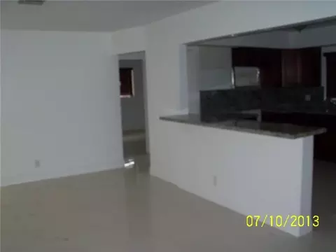 280 Santander Ave, Coral Gables, FL 33134 photo 4