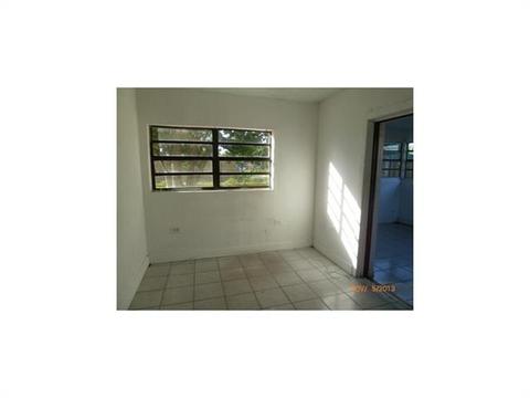 540 E 49 St, Hialeah, FL 33013 photo 10