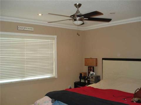 Undisclosed, Miami, FL 33175 photo 16