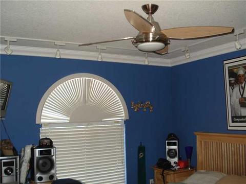 Undisclosed, Miami, FL 33175 photo 25