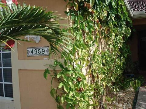 Undisclosed, Miami, FL 33175 photo 30