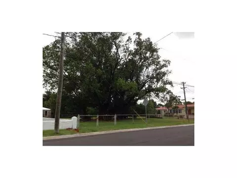 8712 Byron Ave, Surfside, FL 33154 photo 1