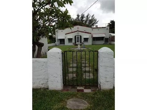 8712 Byron Ave, Surfside, FL 33154 photo 7