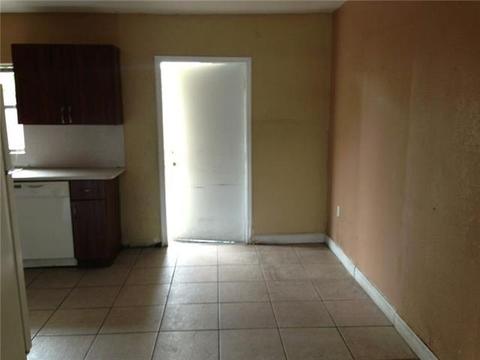 790 SE 8 Ave, Hialeah, FL 33010 photo 3