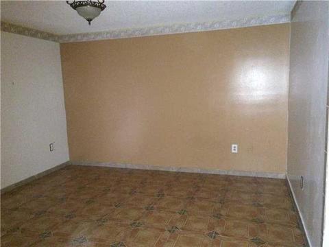 2425 W 76 St #103, Hialeah, FL 33016 photo 11