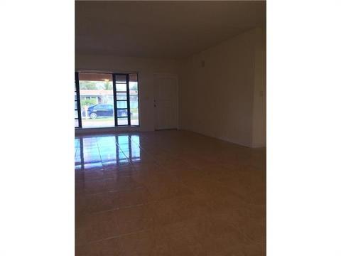 Undisclosed, Hialeah, FL 33012 photo 12