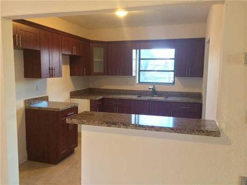 Undisclosed, Hialeah, FL 33012 photo 2