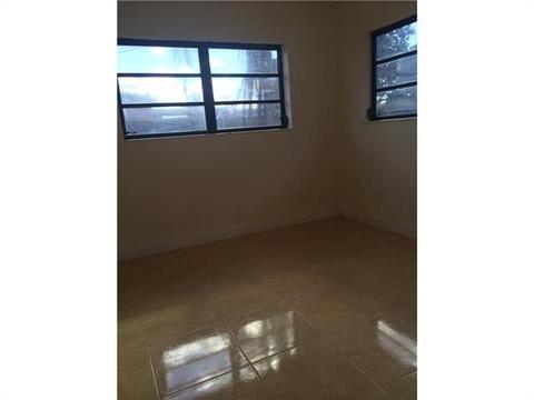 Undisclosed, Hialeah, FL 33012 photo 7