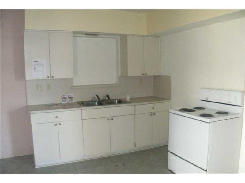 4915 E 2 Ave, Hialeah, FL 33013 photo 9