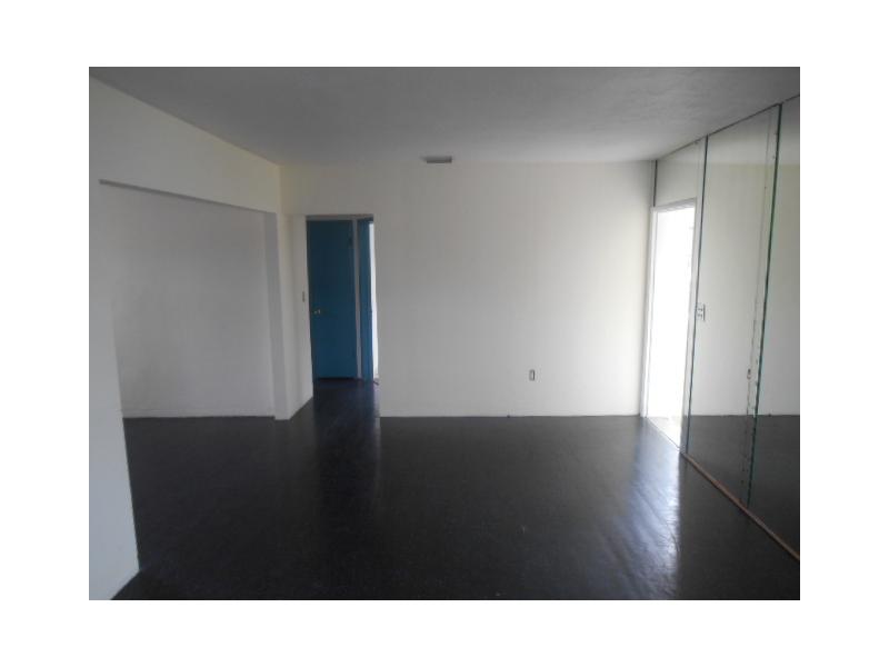 4915 E 2 Ave, Hialeah, FL 33013 photo 4