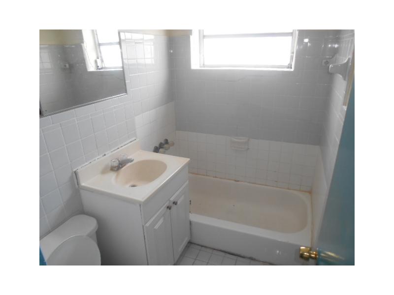 4915 E 2 Ave, Hialeah, FL 33013 photo 5