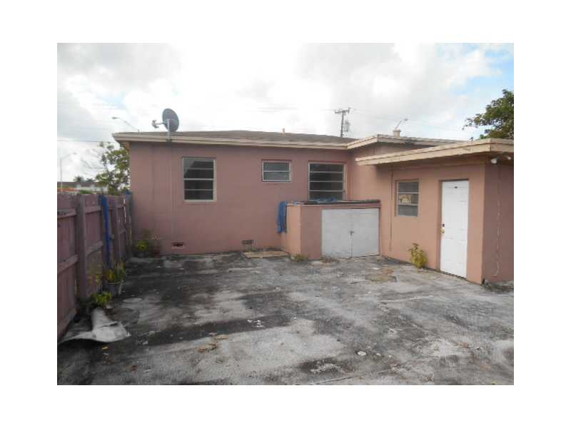 4915 E 2 Ave, Hialeah, FL 33013 photo 6