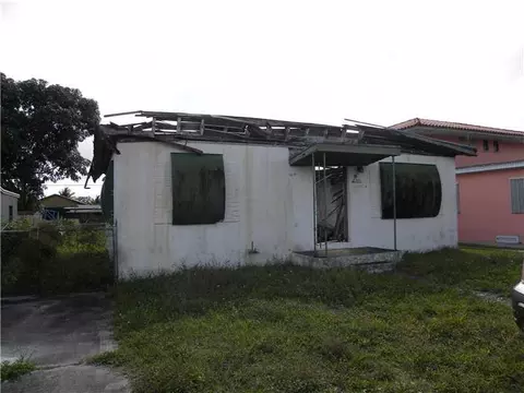 366 E 46 St, Hialeah, FL 33013 photo 1