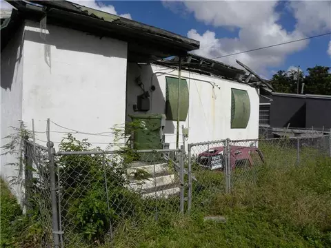 366 E 46 St, Hialeah, FL 33013 photo 3