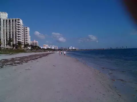 159 Buttonwood Dr, Key Biscayne, FL 33149 photo 2