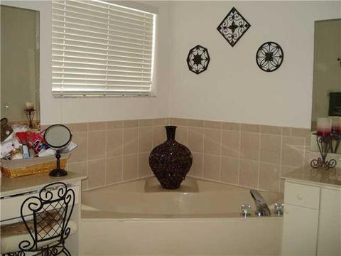 Undisclosed, Miami, FL 33193 photo 30
