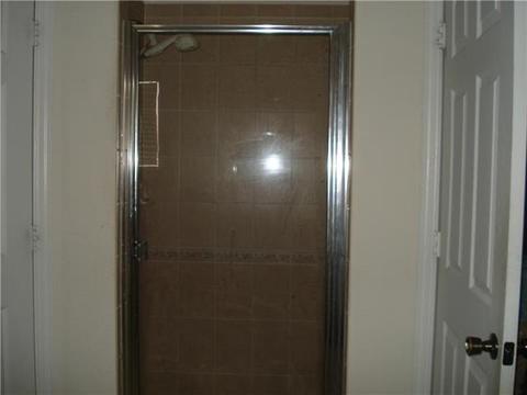 Undisclosed, Miami, FL 33193 photo 33