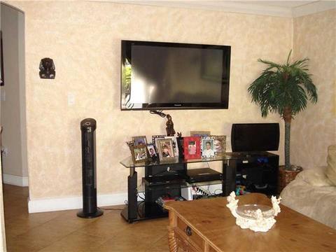 Undisclosed, Miami, FL 33193 photo 15