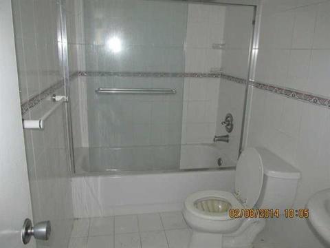 Undisclosed, Miami, FL 33179 photo 5
