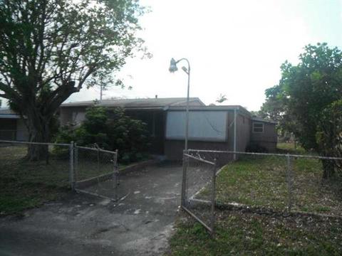 2575 NE 13 Ave, Pompano Beach, FL 33064 photo 1
