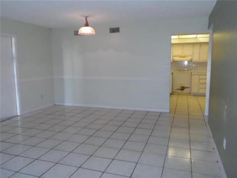 370 E Laurel Dr #4E, Margate, FL 33063 photo 4