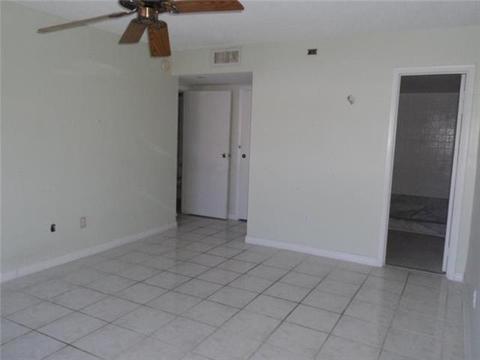 370 E Laurel Dr #4E, Margate, FL 33063 photo 7