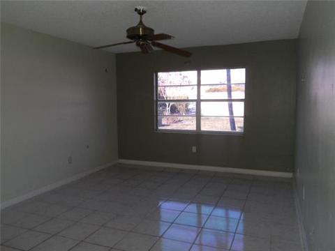 370 E Laurel Dr #4E, Margate, FL 33063 photo 8