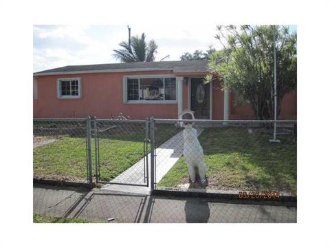 1440 W 4 Ln, Hialeah, FL 33010 photo 1