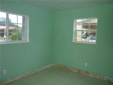 1440 W 4 Ln, Hialeah, FL 33010 photo 8