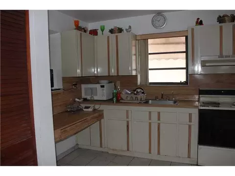 870 E 19 St, Hialeah, FL 33013 photo 23