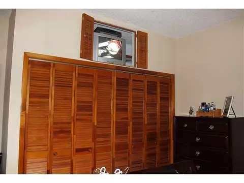 870 E 19 St, Hialeah, FL 33013 photo 11