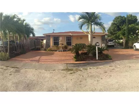 431 E 10 St, Hialeah, FL 33010 photo 1