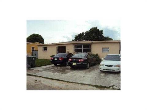 Undisclosed, Hialeah, FL 33013 photo 1