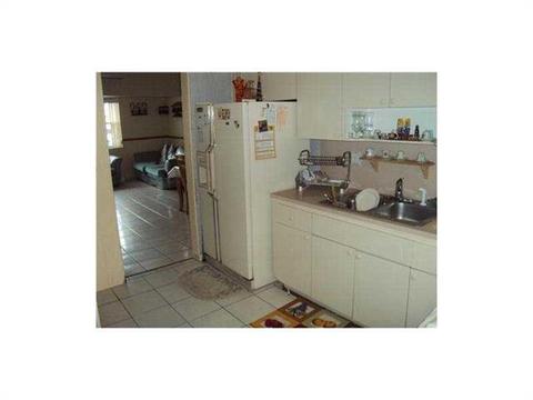 Undisclosed, Hialeah, FL 33013 photo 6
