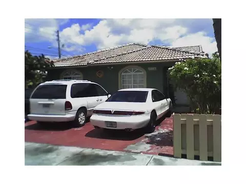 3587 W 73 Te, Hialeah, FL 33018 photo 1