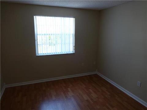 Undisclosed, Miami, FL 33186 photo 15