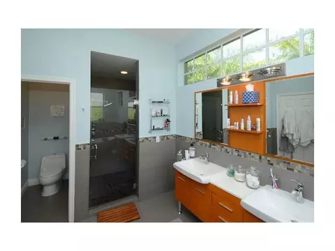 Undisclosed, Davie, FL 33330 photo 16