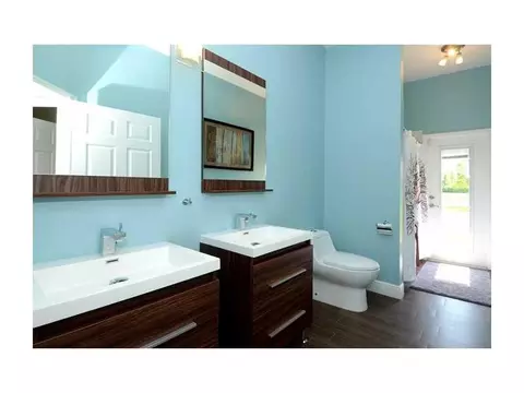 Undisclosed, Davie, FL 33330 photo 18