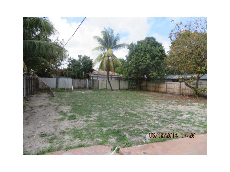 571 E 60 St, Hialeah, FL 33013 photo 14