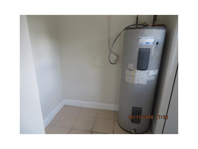 571 E 60 St, Hialeah, FL 33013 photo 12