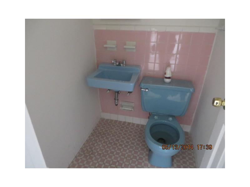 571 E 60 St, Hialeah, FL 33013 photo 11