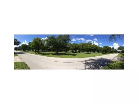 157 Deer Rn, Miami Springs, FL 33166 photo 6