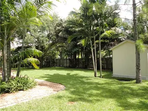 157 Deer Rn, Miami Springs, FL 33166 photo 35
