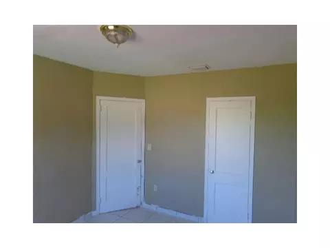1315 W 4 Ave, Hialeah, FL 33010 photo 8